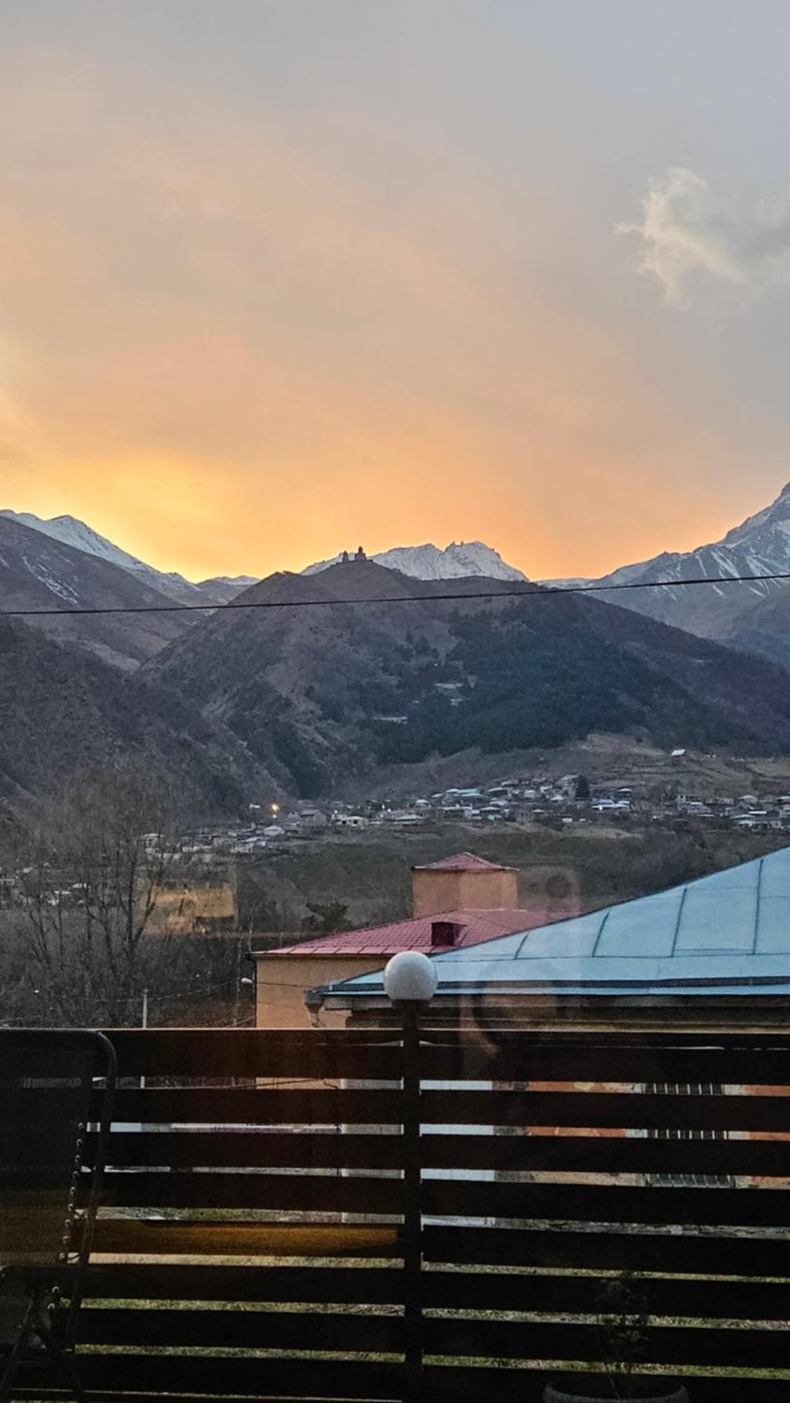 Best View Kazbegi Hotel Exterior photo