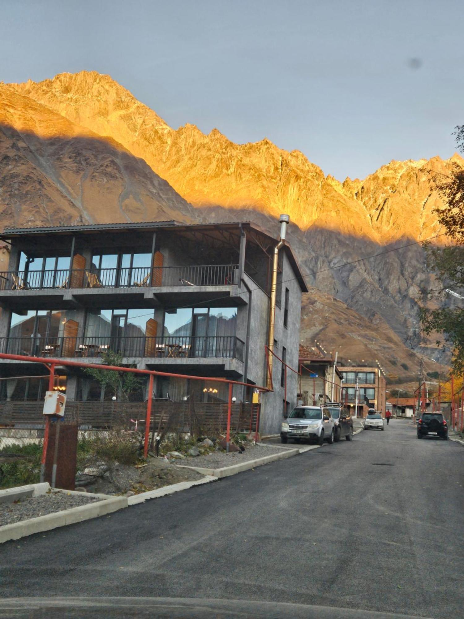 Best View Kazbegi Hotel Exterior photo