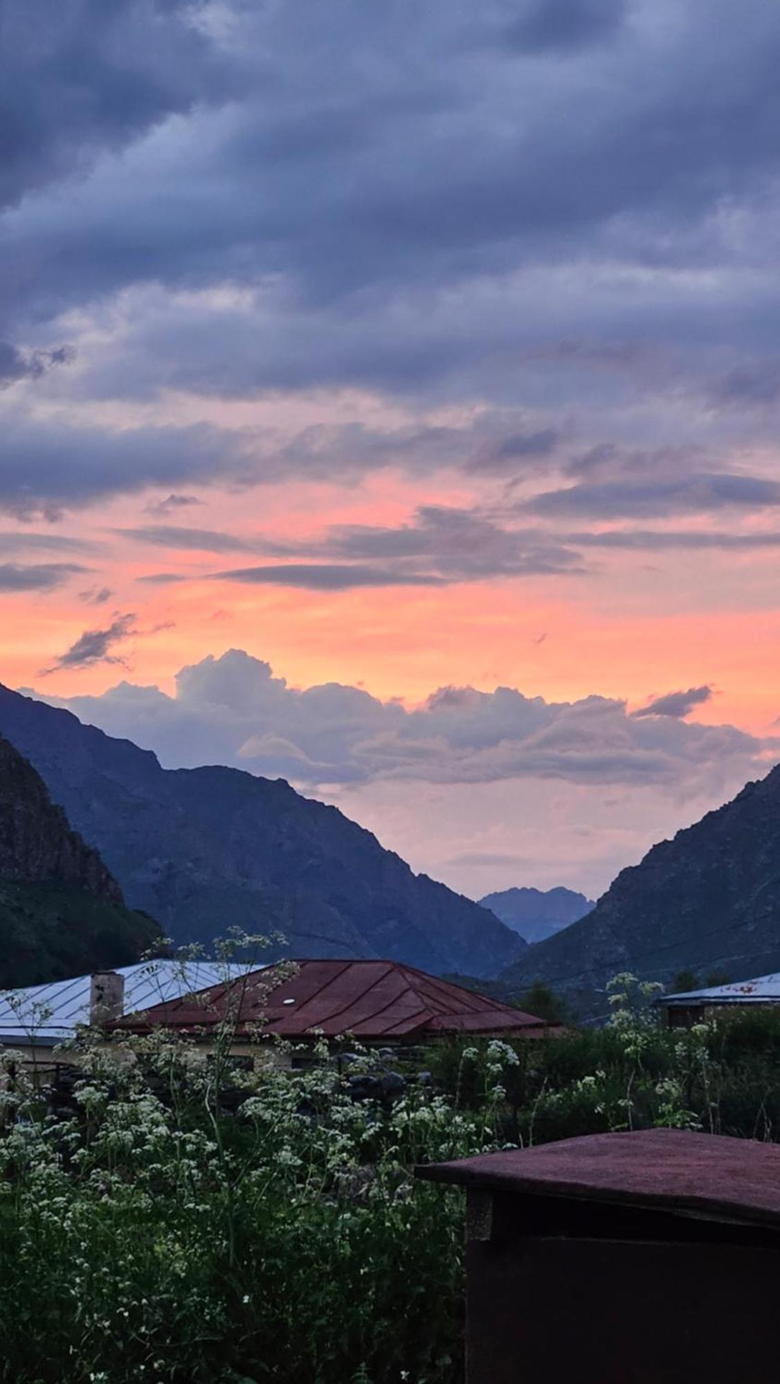 Best View Kazbegi Hotel Exterior photo