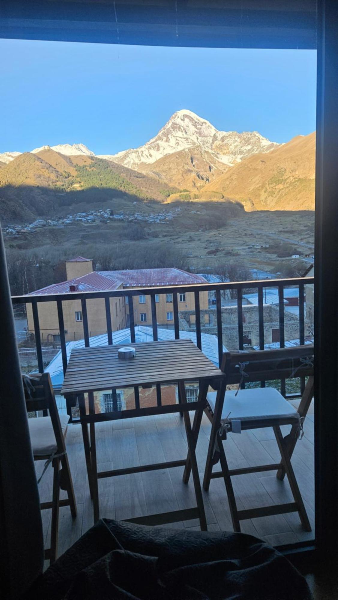 Best View Kazbegi Hotel Room photo